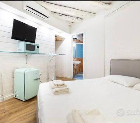 Abbalughente Central Rooms Κάλιαρι Εξωτερικό φωτογραφία